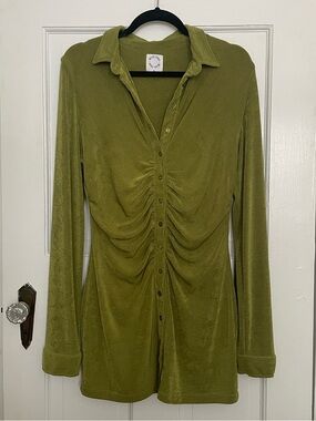 With Jean Olive Button-Front Ruched Long Sleeve Top